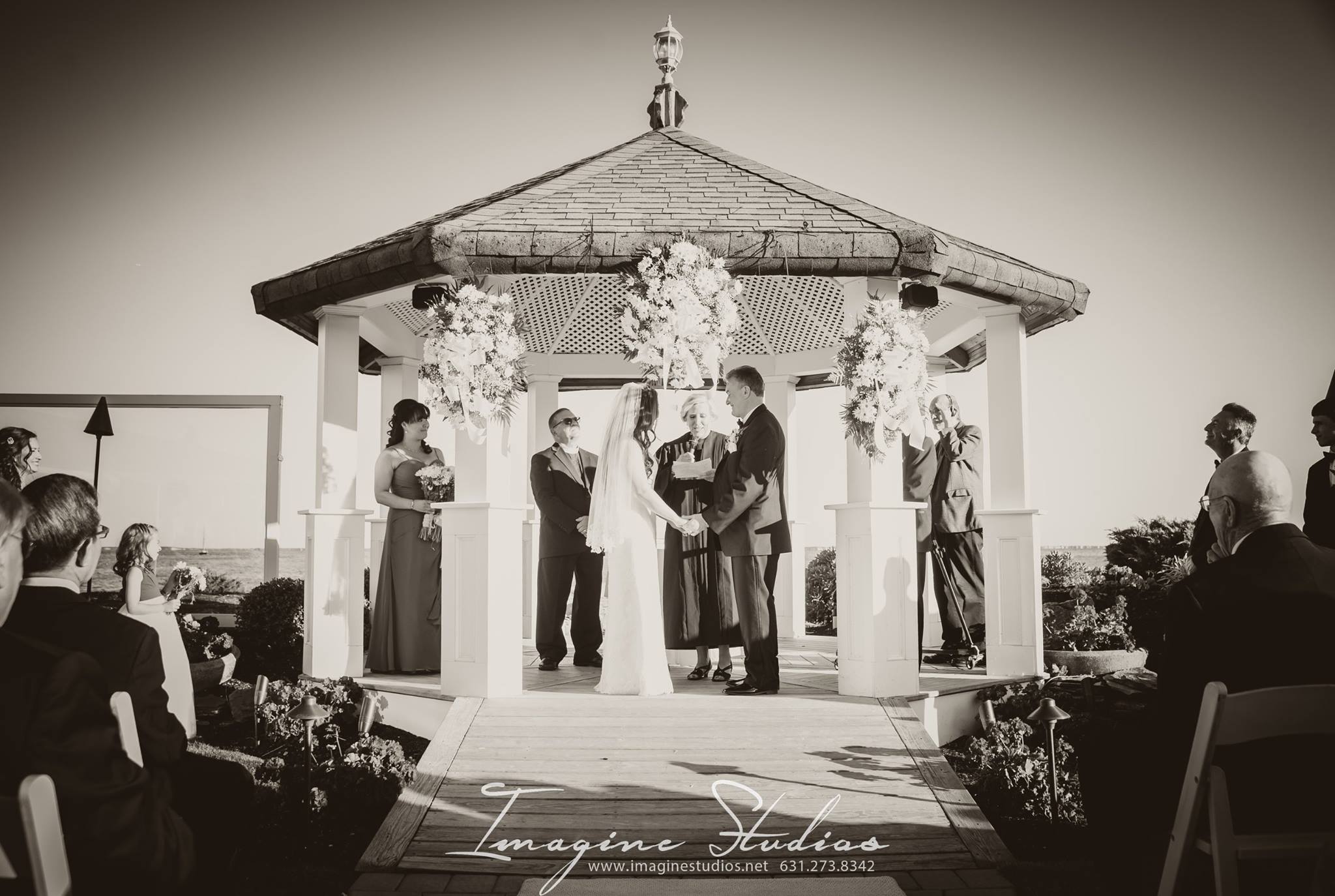 Photo: Wedding Ceremony Waterfront